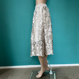 Rock mit Stickereien