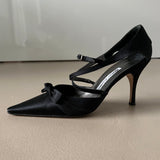MANOLO BLAHNIK Onia Pumps