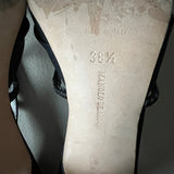 MANOLO BLAHNIK Onia Pumps