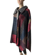 neues AKRIS Cape „Ingold“