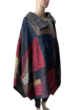 neues AKRIS Cape „Ingold“