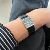 ungetragene Vintage CHANEL Mademoiselle Quarz Uhr