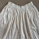 Hosen mit extra weitem Bein