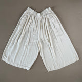 Hosen mit extra weitem Bein
