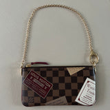 ungetragene LOUIS VUITTON Damier Ebene Trunks Label Pochette Milla