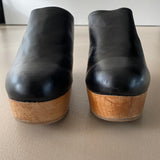 SYDNEY BROWN Clogs