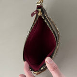 ungetragene LOUIS VUITTON Damier Ebene Trunks Label Pochette Milla