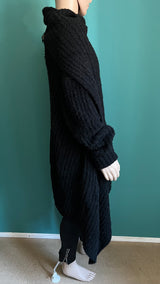 A NEW CROSS Alpaka Cardigan