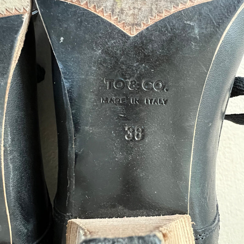 TO & CO. Pumps