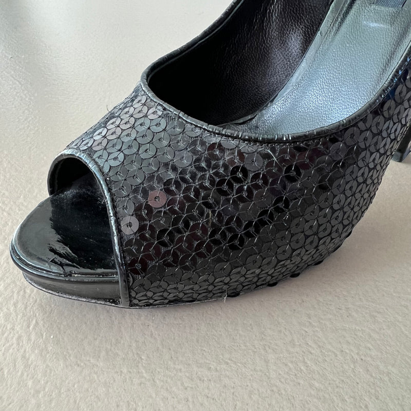 LALTRAMODA Peeptoe Pumps