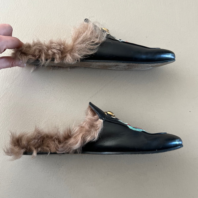 GUCCI Princetown Embroidered Ufo and Dragon Slipper