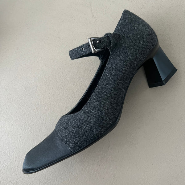 PRADA Pumps
