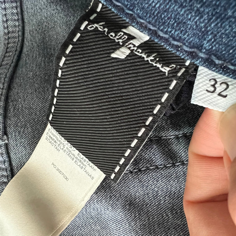 7 FOR ALL MANKIND Jeans