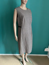 neues AKRIS Kleid