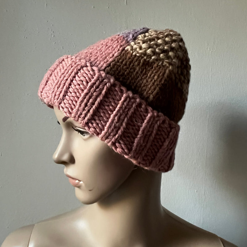 neue ABOUT THE TOWER Mütze