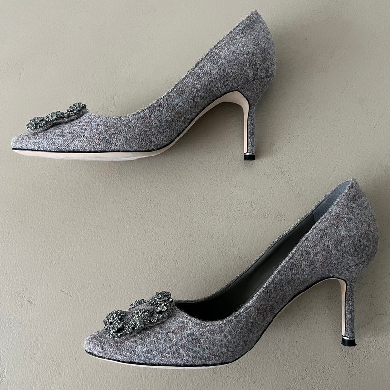 MANOLO BLAHNIK „Hangisi“ Pumps