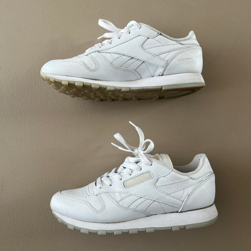 REEBOK Sneakers