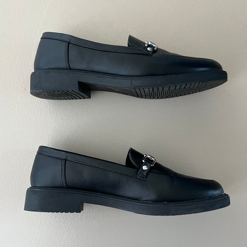 TOPSHOP Logan Buckle Slip On