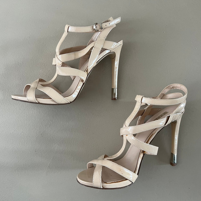 GUESS Sandalen