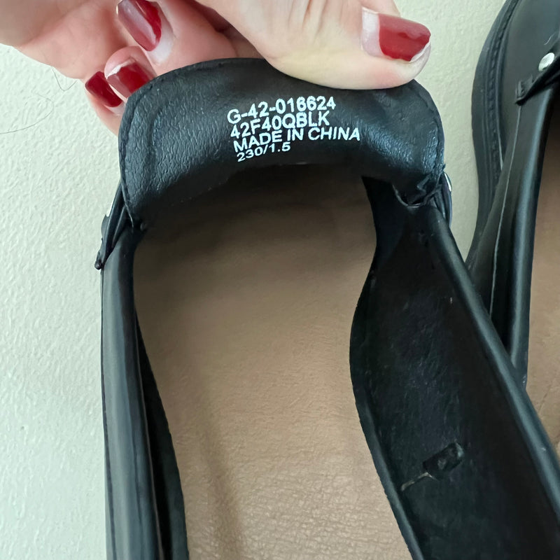 TOPSHOP Logan Buckle Slip On