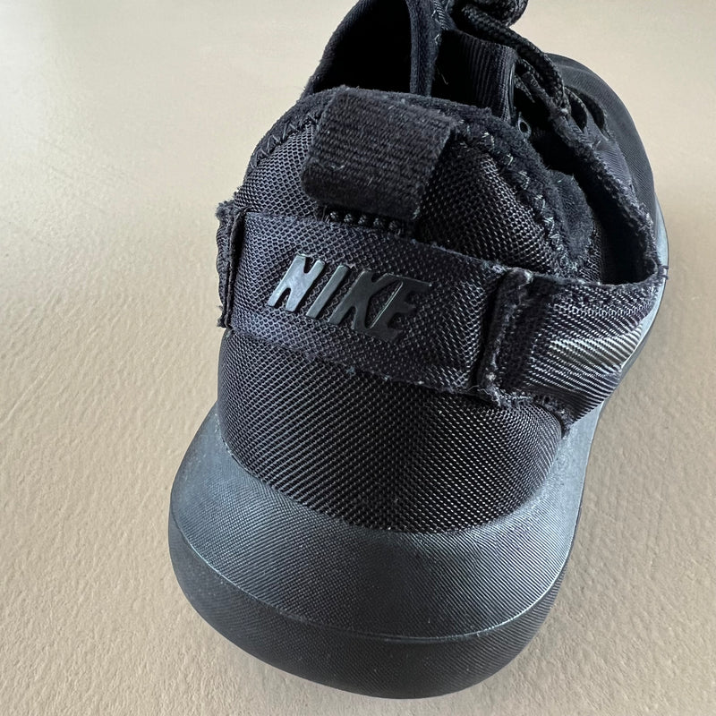 NIKE Roshe Two Sneakers