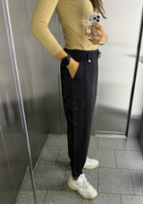 neue GUESS Hose mit Gürtel