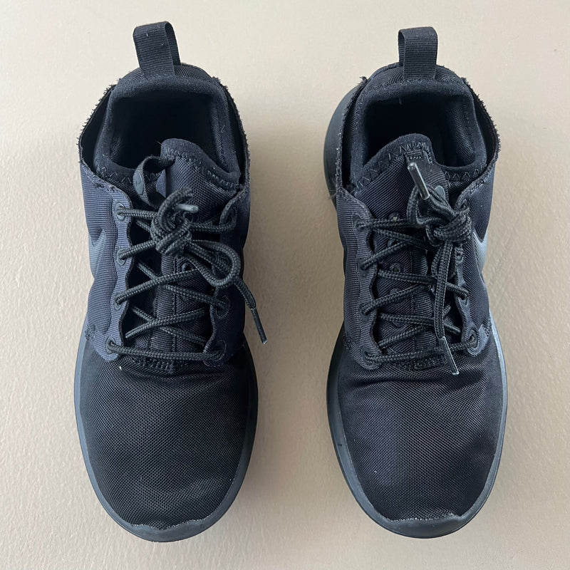 NIKE Roshe Two Sneakers