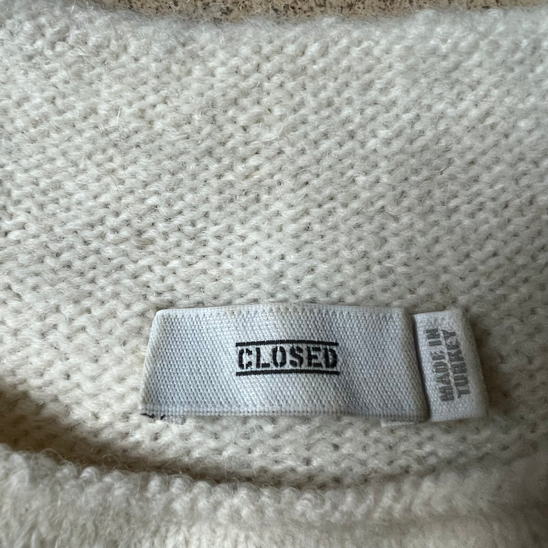 CLOSED Pullover