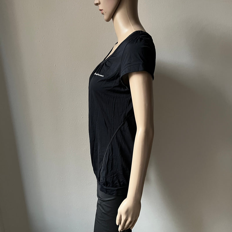 PEAK PERFORMANCE T-Shirt