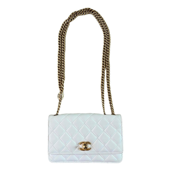 CHANEL Wallet on Chain