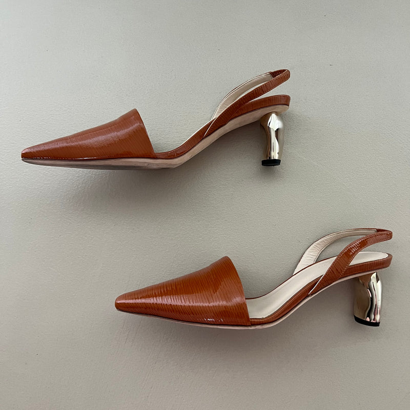REJINA PYO Slingback Pumps
