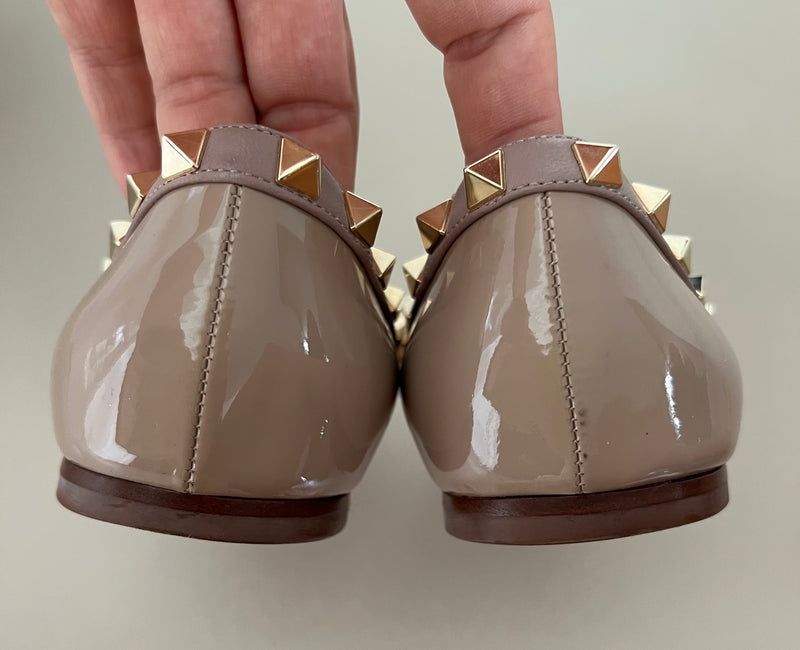 VALENTINO GARAVANI Rockstud Ballerina