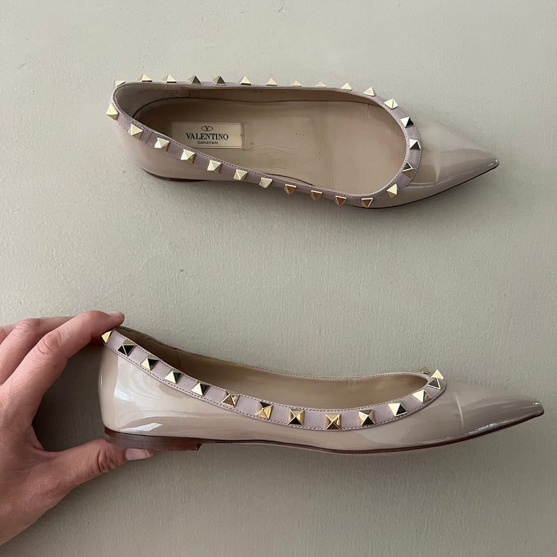VALENTINO GARAVANI Rockstud Ballerina