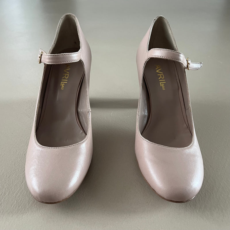 neue AVRIL GAU Pumps