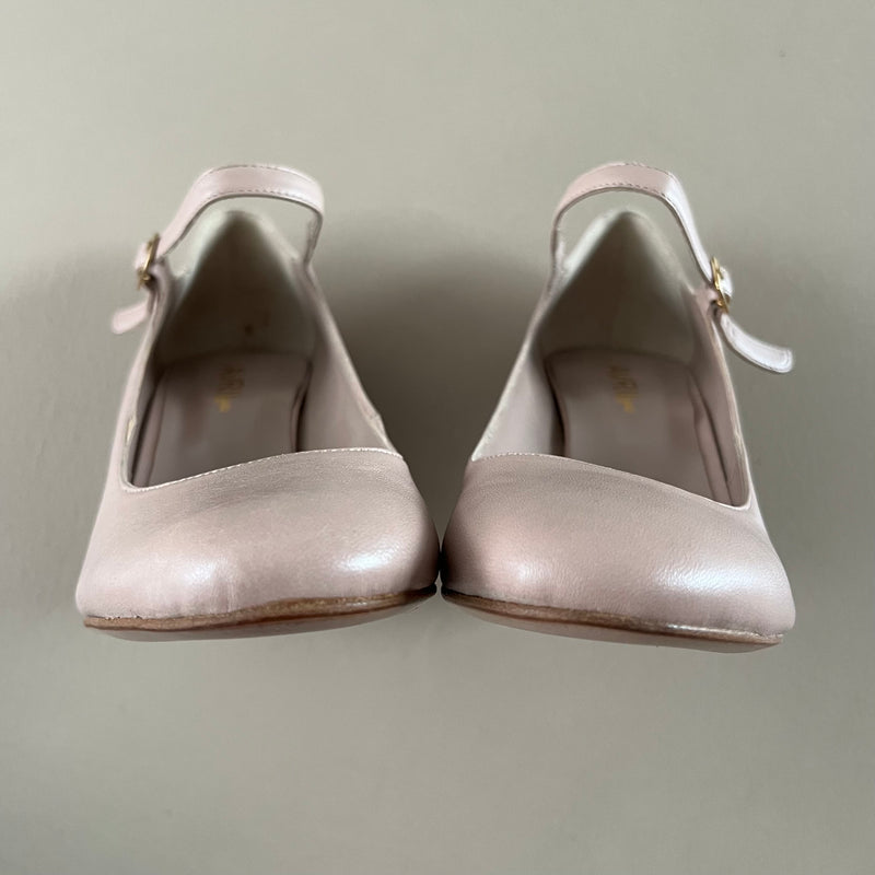 neue AVRIL GAU Pumps