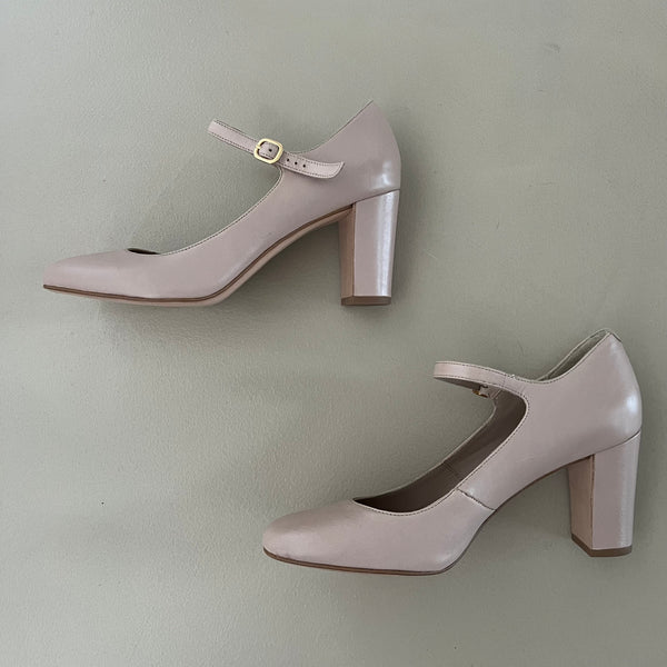 neue AVRIL GAU Pumps