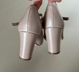 neue AVRIL GAU Pumps