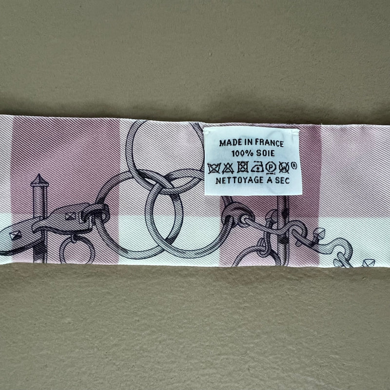 ungetragenes HERMÈS Twilly Twill