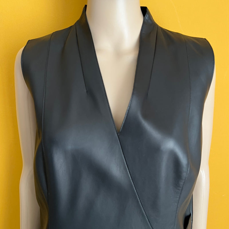 neues AKRIS Lederkleid