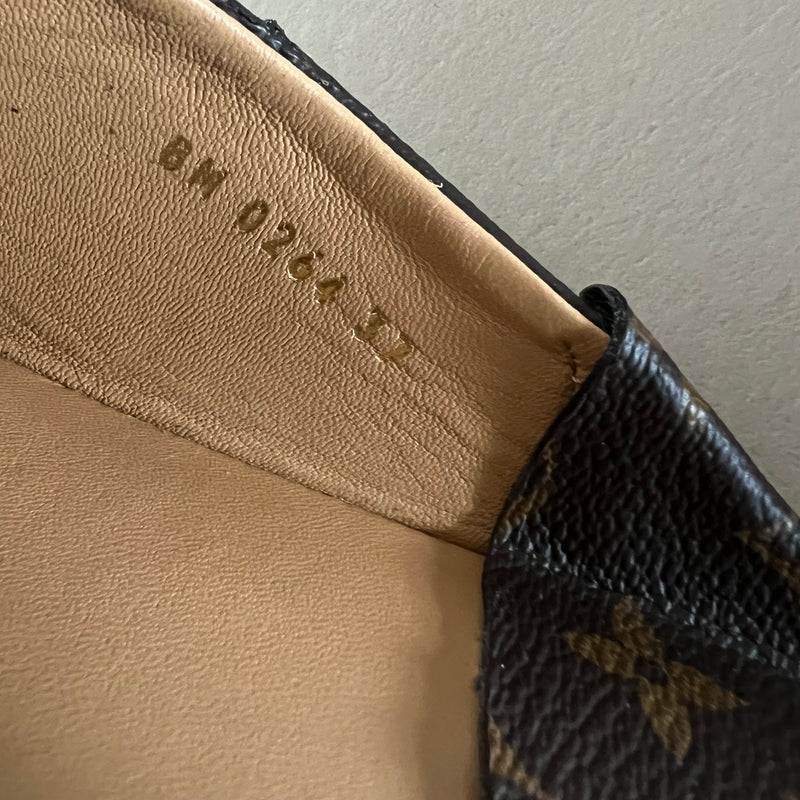 neue LOUIS VUITTON Monogram Babouches