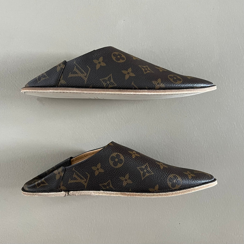 neue LOUIS VUITTON Monogram Babouches