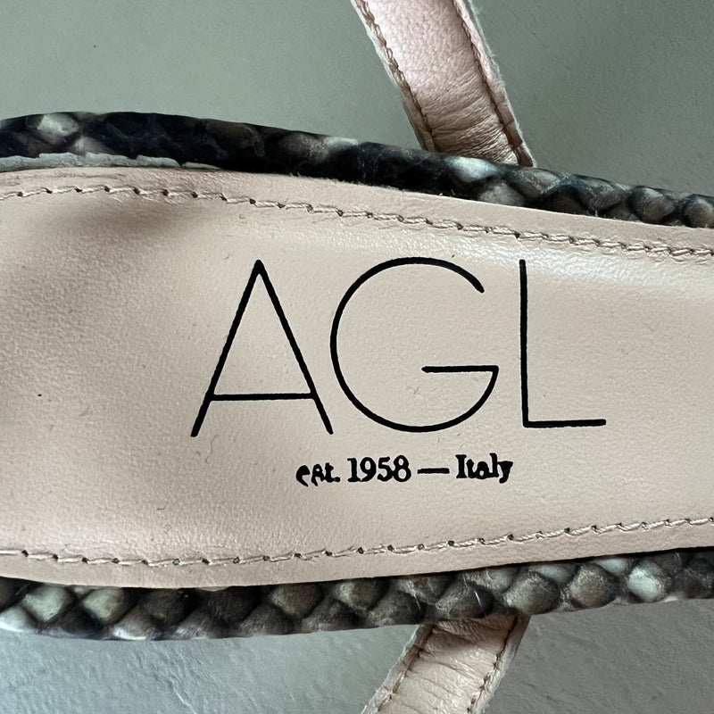 neue AGL Sandalen