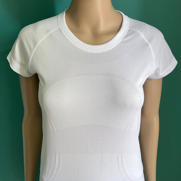 LULULEMON T-Shirt
