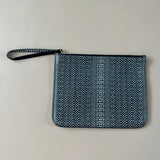 & OTHER STORIES Clutch