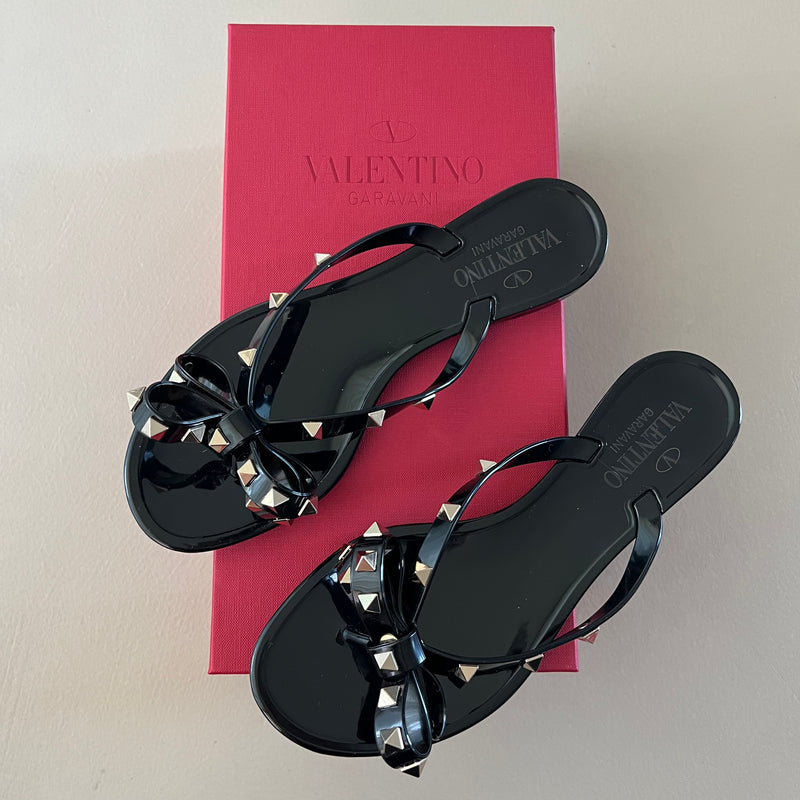 ungetragene VALENTINO GARAVANI Rockstud Sandalen