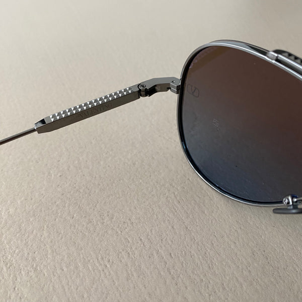 neue VALENTINO „XVI“ Sonnenbrille