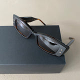 neue VALENTINO „V-Quattro“ Sonnenbrille