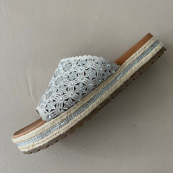Leder Sandale mit Plateausohle