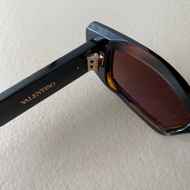 neue VALENTINO „V-Quattro“ Sonnenbrille