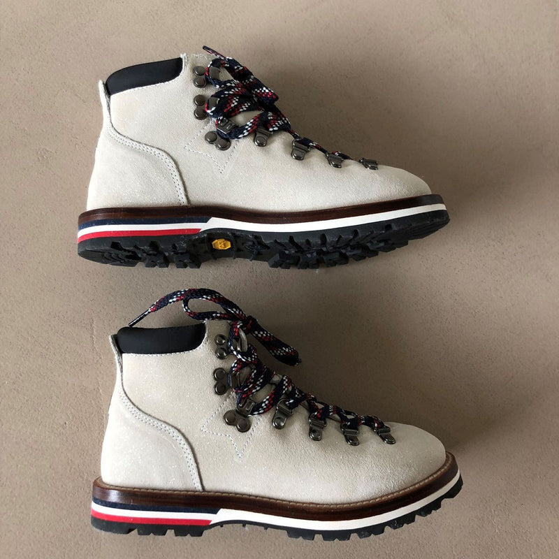 neu & ungetragene MONCLER 'Blanche'